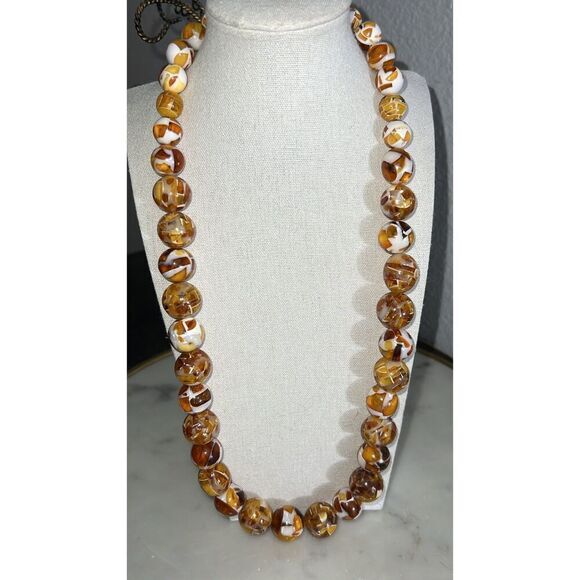 Necklace acrylic beads graduated caramel butterscotch EUC contemporary 13” - Picture 2 of 4